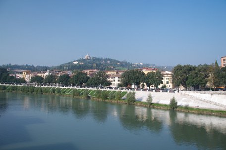 Verona 48